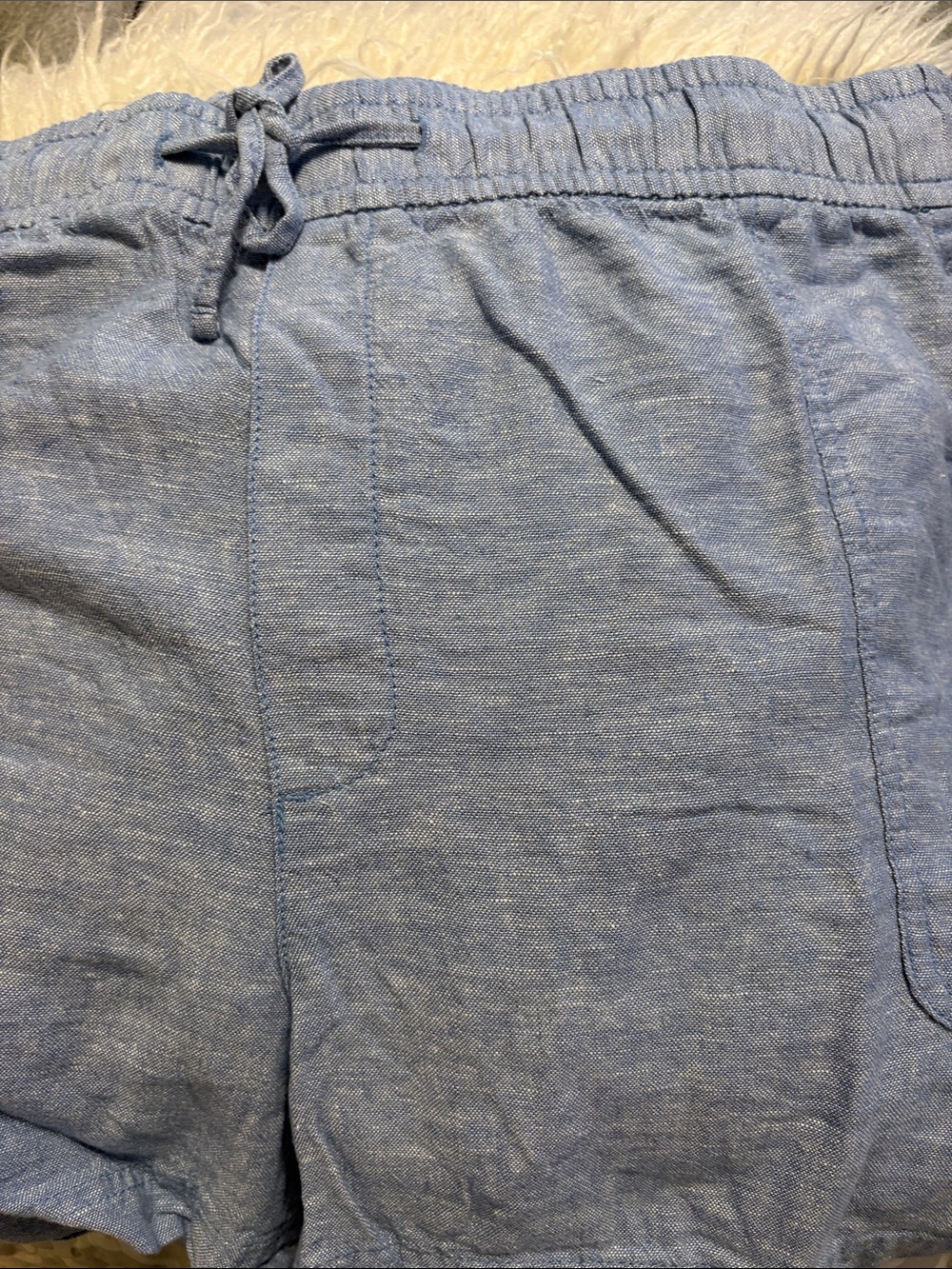 GAP chambray shorts. - Picture 4 of 9